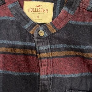 Hollister Men's Crew Neck Flannel Shirt in Black, Red & Blue
